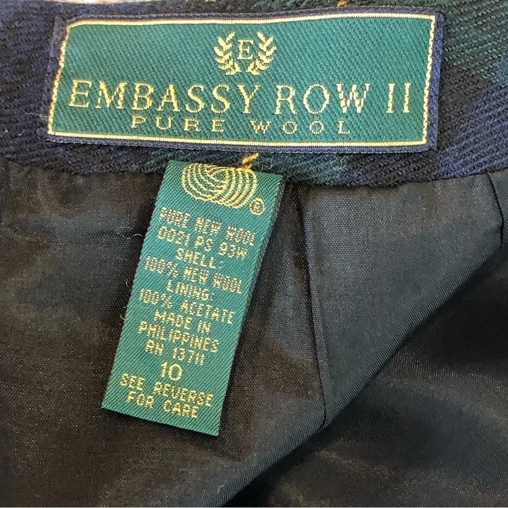VINTAGE Embassy Row II soft wool plaid pencil skirt watch plaid tartan